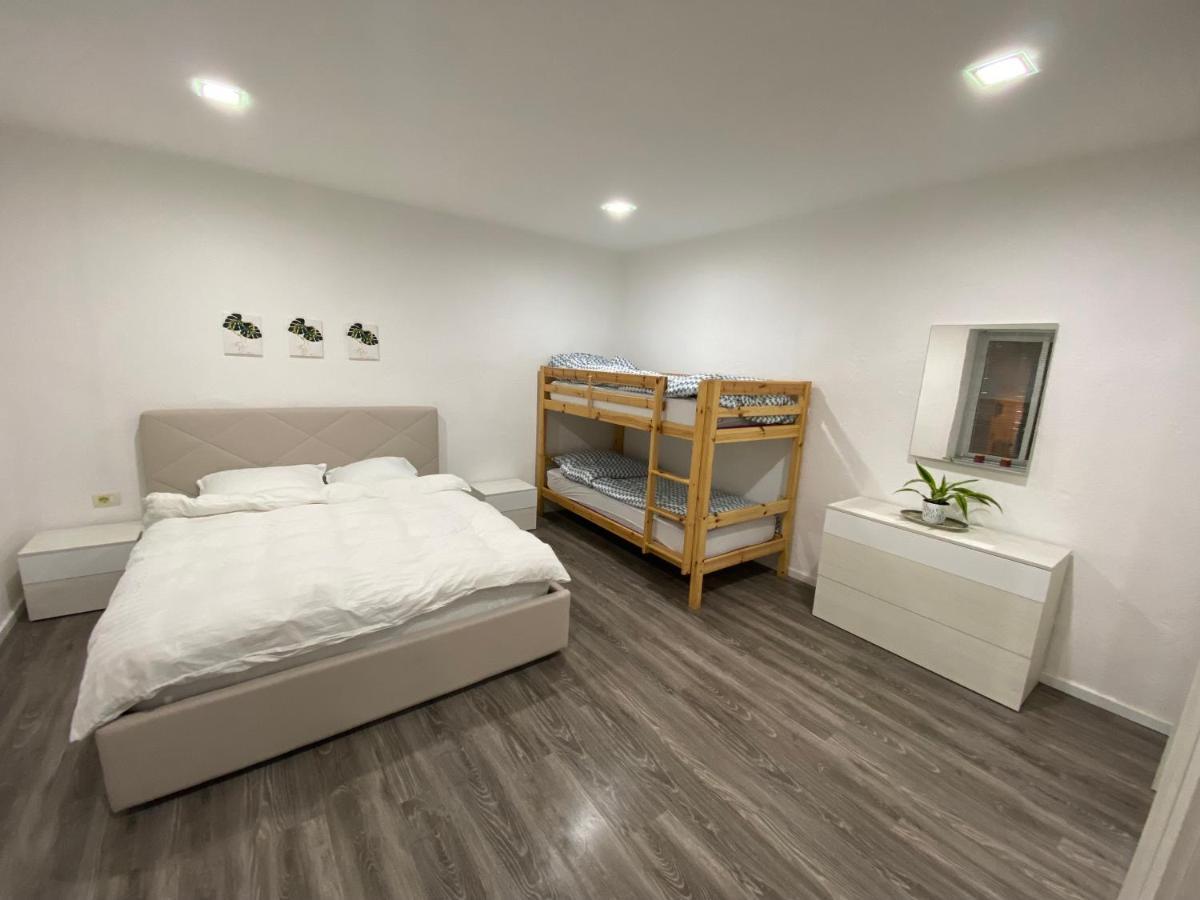 Maison Bellevue - 2 Bdrm Villa In Borsh Beach Ngoại thất bức ảnh